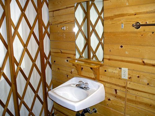 Yosemite Lakes Rv Resort Harden Flat Exterior photo