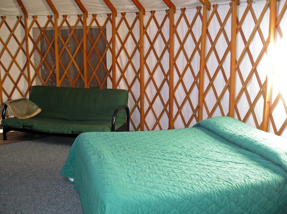 Yosemite Lakes Rv Resort Harden Flat Exterior photo
